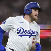 Max Muncy conecta tres jonrones y deja en el terreno a Rangers en triunfo de Dodgers | De Último Minuto English