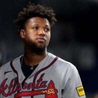 Ronald Acuña Jr. leaves the game due to thumb discomfort and Yankees await Gerrit Cole's return | De Último Minuto English