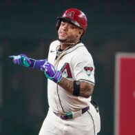 Kelly and Marte keep the Diamondbacks hot; Astros throw combined no-hitter against Texas | De Último Minuto English