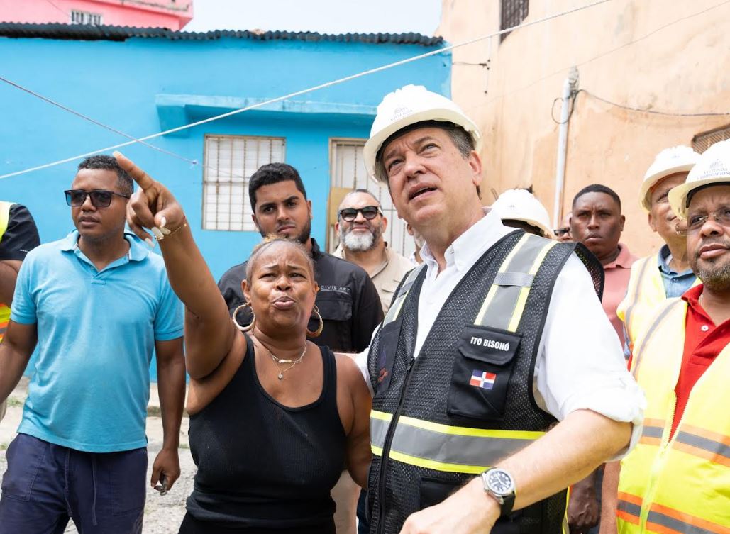 MIVHED begins housing intervention in the 27 de Febrero sector | De Último Minuto English