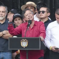 Petro invites Colombians to support with their signature the call for a constituent assembly | De Último Minuto English