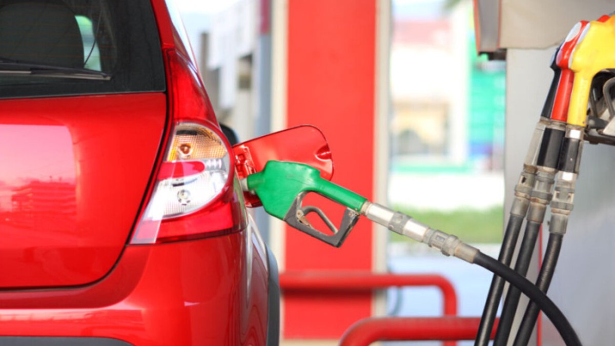 China raises fuel prices amid volatility in the oil market | De Último Minuto English