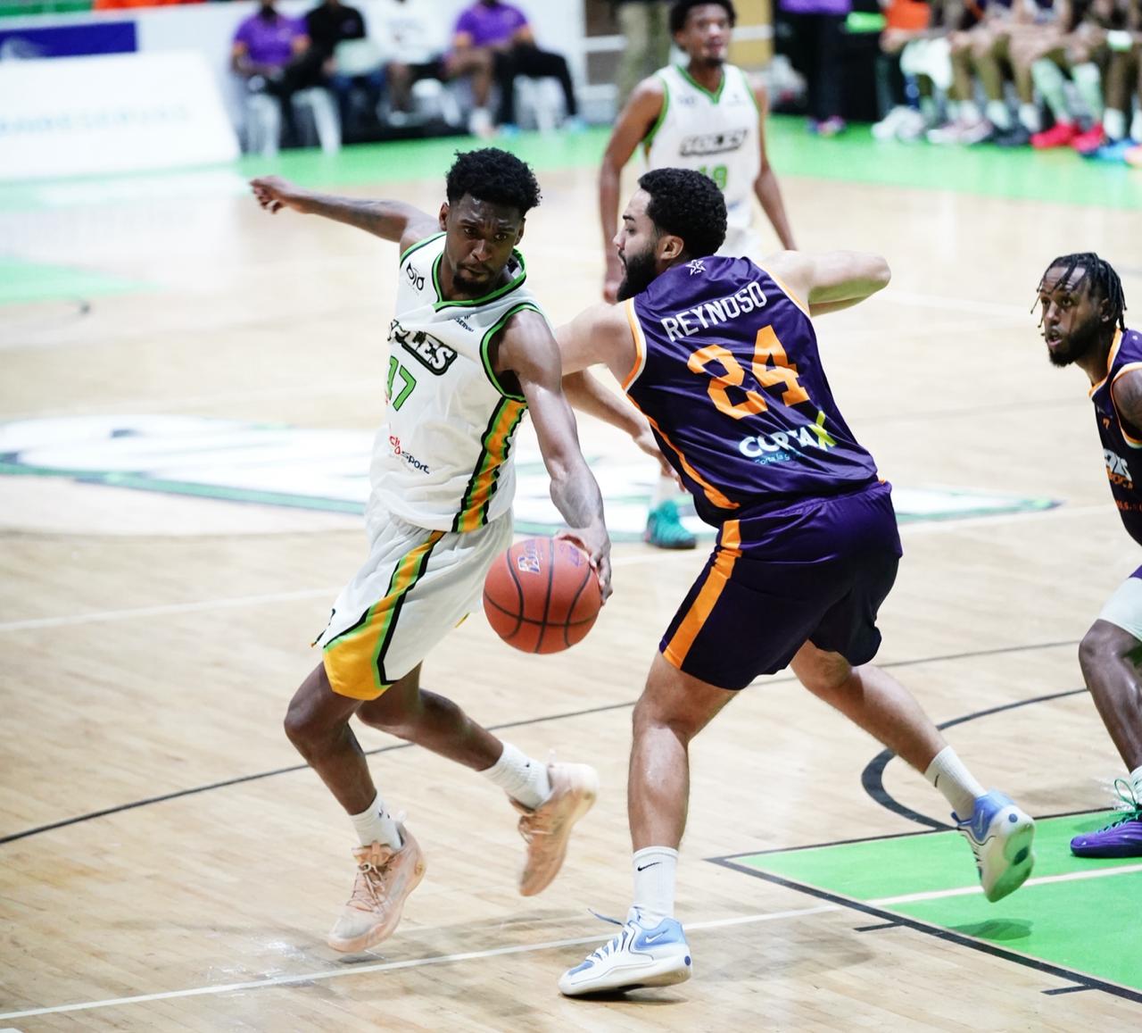Moca Heroes sign spectacular comeback and defeat Soles del Este | De Último Minuto English