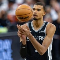 Wembanyama leads the NBA's All-Defensive First Team in the 2025-2026 season | De Último Minuto English