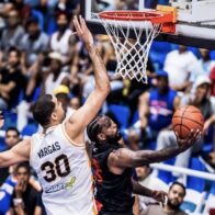 Giants maintain lead and Heroes stop Royals in a Super League LNB day | De Último Minuto English
