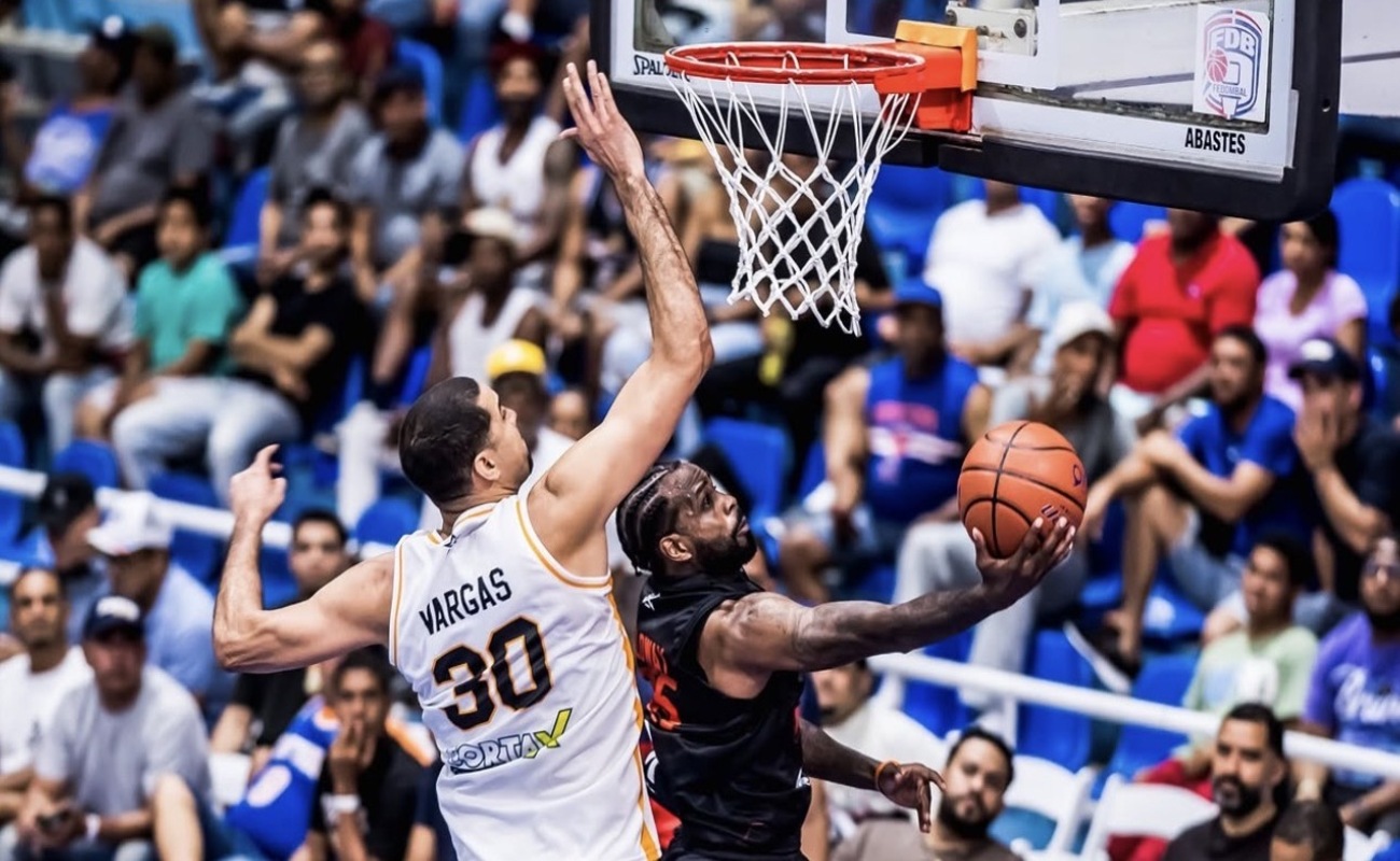 Giants maintain lead and Heroes stop Royals in a Super League LNB day | De Último Minuto English