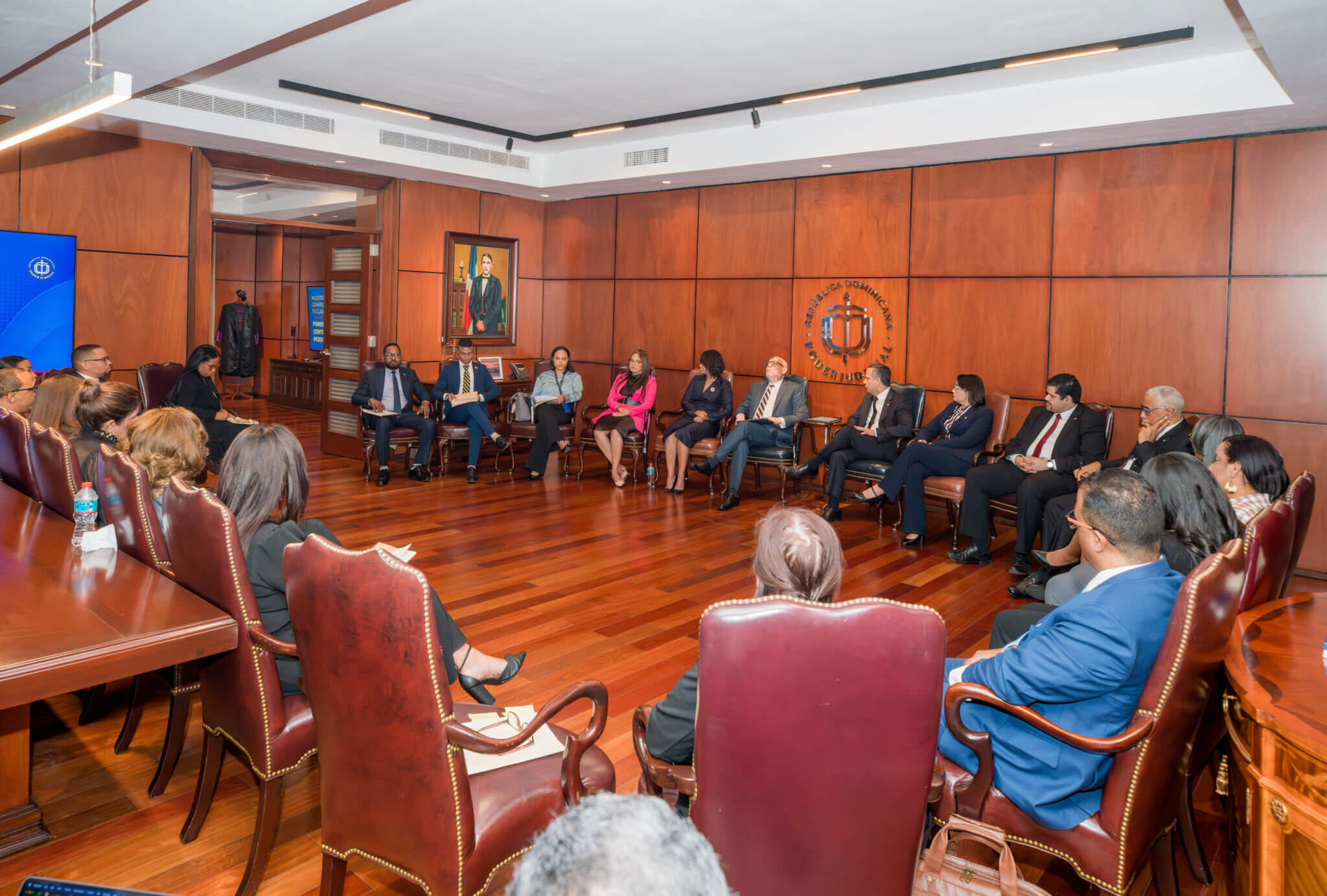 Judiciary agrees with Treasury on a salary indexation of up to 50% for justice personnel | De Último Minuto English
