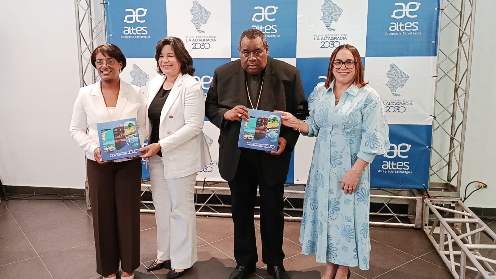 They present "Strategic Plan La Altagracia 2030" on a historic day for the province | De Último Minuto English