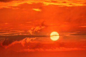 "International Sun Day" | De Último Minuto English