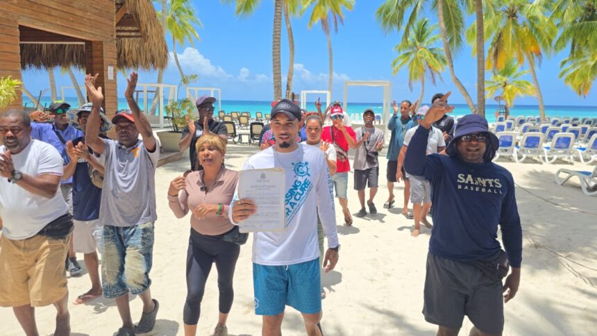 Uncertainty and distress on Saona Island: woman reports attempted eviction after more than 40 years working at Playa Cacón | De Último Minuto English