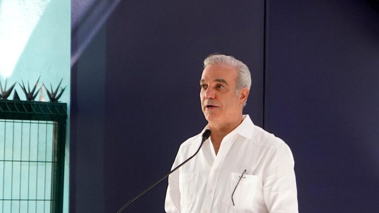 "Abinader expresses solidarity with Venezuela after earthquake and announces dispatch of rescue teams" | De Último Minuto English