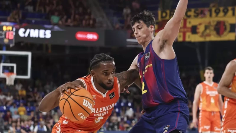 "Jean Montero leads Valencia's blowout over Barça and ties the ACB final" | De Último Minuto English