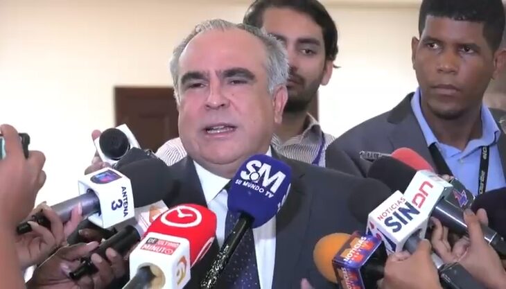 Celso Marranzini: Debate sobre cesantía es una “bola de humo” que distrae otros temas del Código Laboral | De Último Minuto English