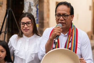 Sánchez begins election day at mass with his family and calls for a "vote of conscience" | De Último Minuto English