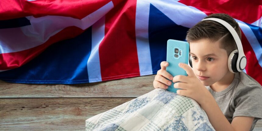 The United Kingdom will ban the use of social media for those under 16 years of age | De Último Minuto English