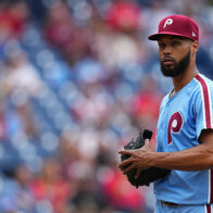 Cristopher Sánchez ends historic scoreless innings streak | De Último Minuto English