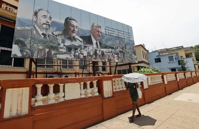 Cuba is torn between skepticism and hope following the announcement of reforms | De Último Minuto English