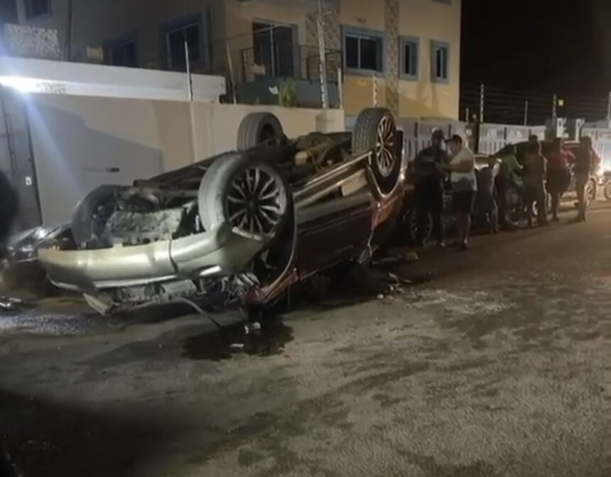 SUV allegedly driven by a minor flips and crashes into several vehicles in Santiago | De Último Minuto English