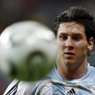 Twenty years after his first World Cup goal, Messi makes Argentina dream again | De Último Minuto English