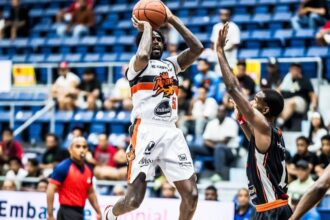 Malachi Richardson and Corey Sanders Jr. lead Royals' victory | De Último Minuto English