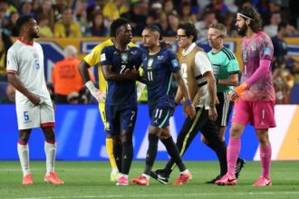 "Raphinha suffers a muscle injury and Brazil accelerates his recovery in the middle of the World Cup" | De Último Minuto English