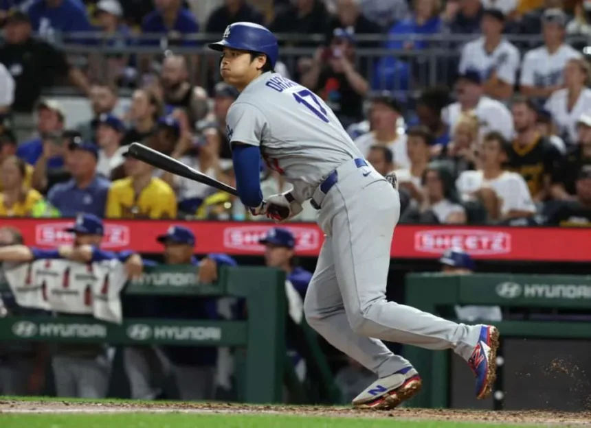 Ohtani hits a home run, but leaves the game due to knee discomfort in Dodgers' win | De Último Minuto English
