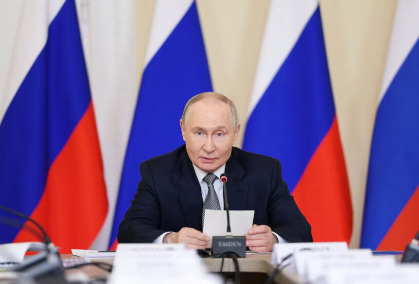 "The ICC arrest warrant for Putin blocks any peace negotiations on European soil" | De Último Minuto English
