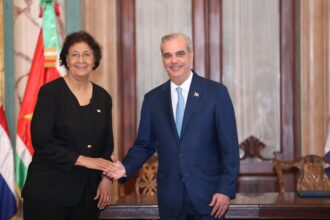 DR and Suriname sign strategic agreements; Dominicans will be able to travel to Suriname visa-free in certain cases | De Último Minuto English