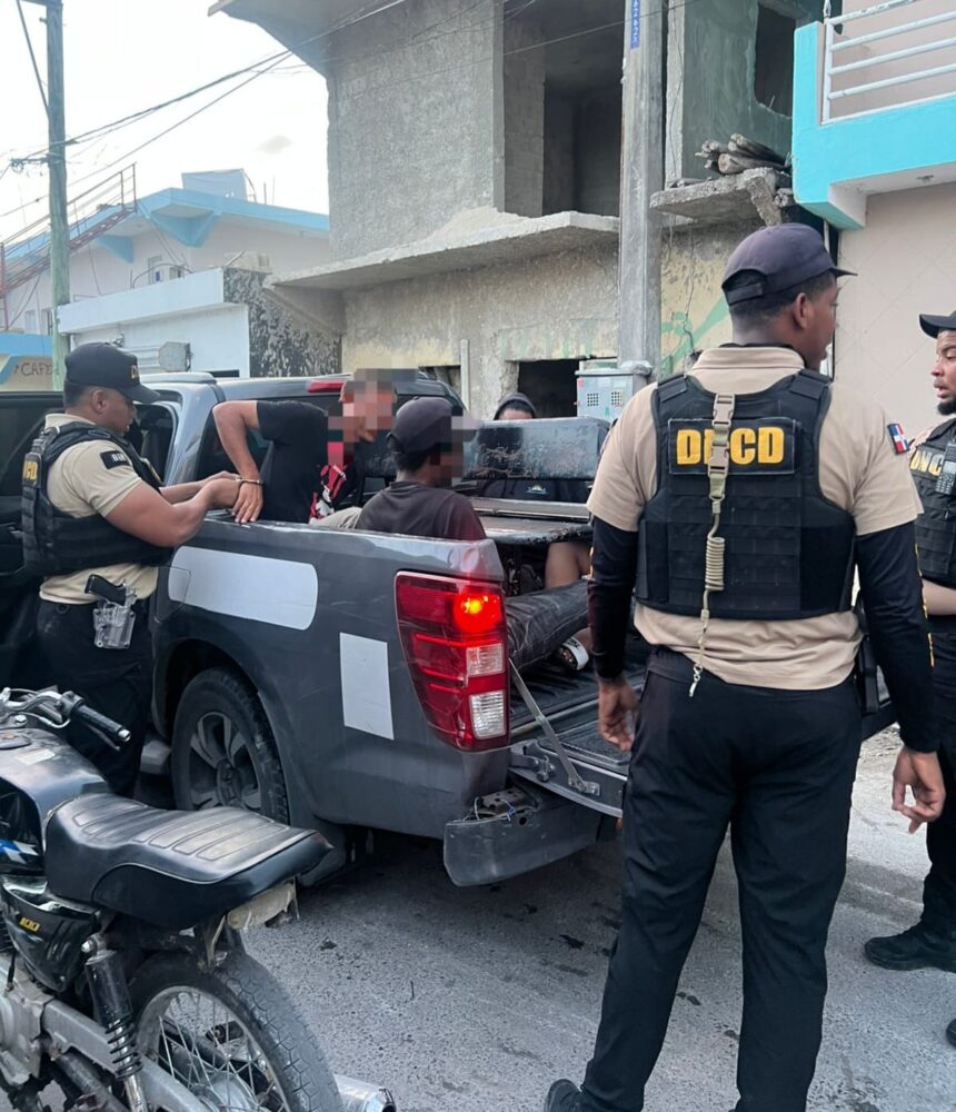 Five people arrested in anti-drug micro-trafficking operations in Verón-Punta Cana | De Último Minuto English