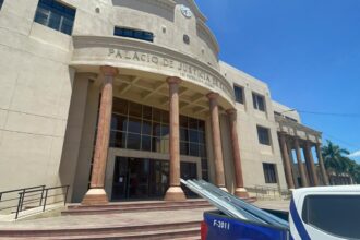 Public Prosecutor's Office requests coercion against alleged network that extorted Americans from Santiago | De Último Minuto English