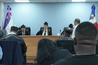"Judge orders press to leave Jean Andrés Pumarol case hearing at the request of the defense" | De Último Minuto English