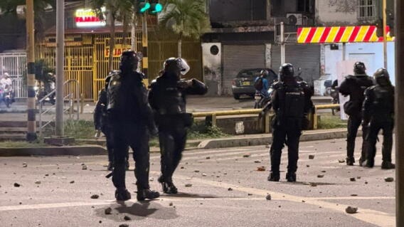 "At least four photo-detection cameras were destroyed in Cali in rejection of election results" | De Último Minuto English