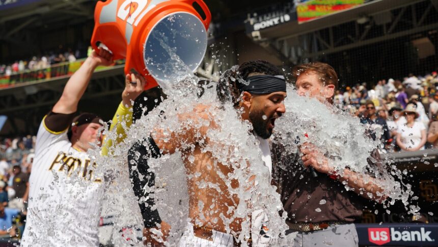 Tatis responds with a walk-off home run and reaffirms his prominence in San Diego | De Último Minuto English