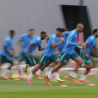 "Brazil trains with all its players except Raphinha; Alisson works normally" | De Último Minuto English