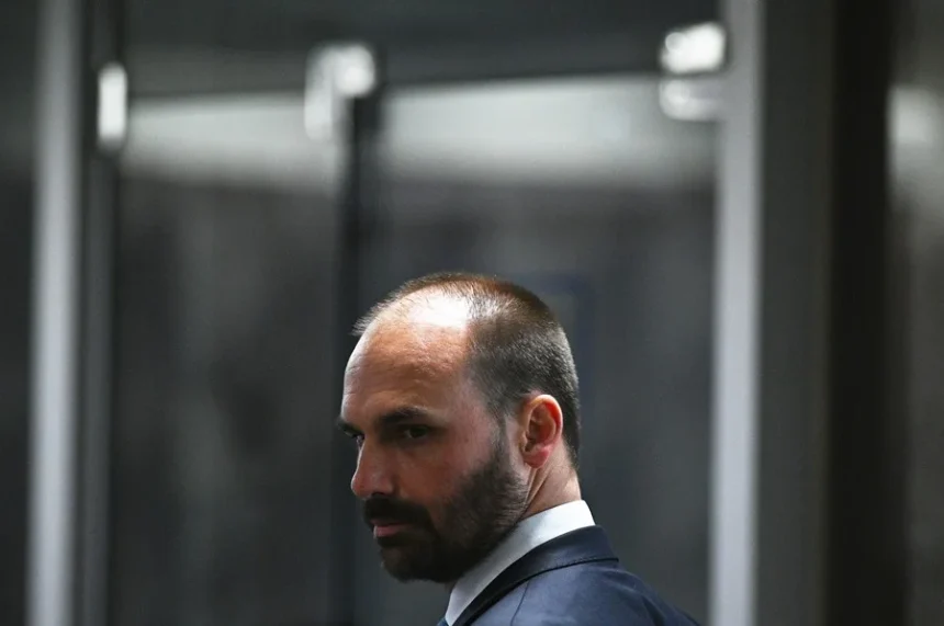 Brazil's Supreme Court will try Eduardo Bolsonaro on June 16 for torpedoing his father's trial | De Último Minuto English