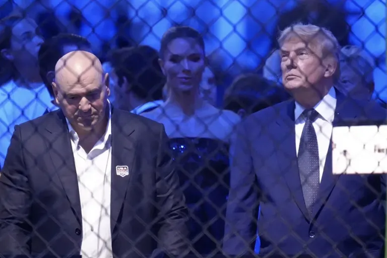 Five accused of planning a drone and sniper attack at Trump's UFC event | De Último Minuto English