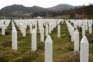 International Day of Reflection and Commemoration of the 1995 Srebrenica Genocide | De Último Minuto English