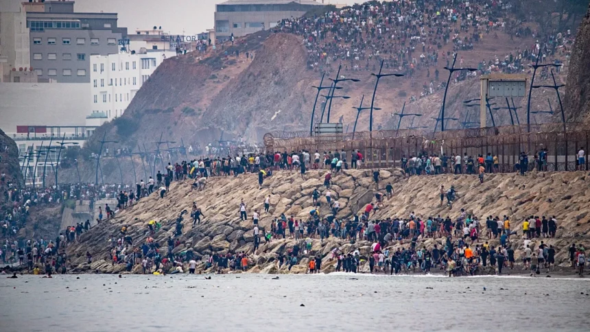 EU ensures that no migrant has crossed from Ceuta to the mainland | De Último Minuto English