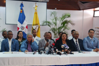 CMD calls for a national strike following the arrest of two doctors for alleged malpractice in La Vega | De Último Minuto English