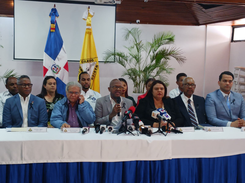 CMD calls for a national strike following the arrest of two doctors for alleged malpractice in La Vega | De Último Minuto English