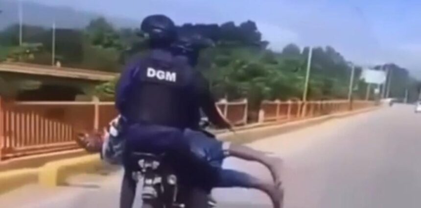 Dominican migration agents investigated after transporting Haitian man on motorcycle