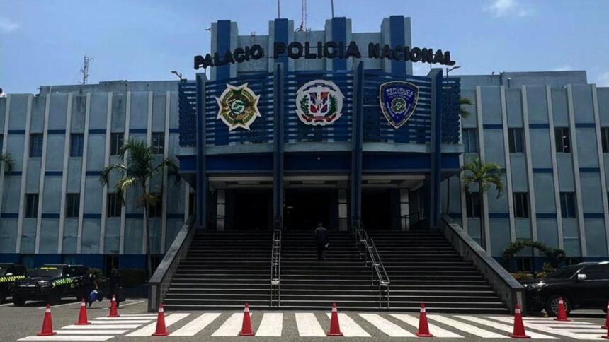 Police capture three fugitives and arrest man accused of robbery in La Altagracia | De Último Minuto English