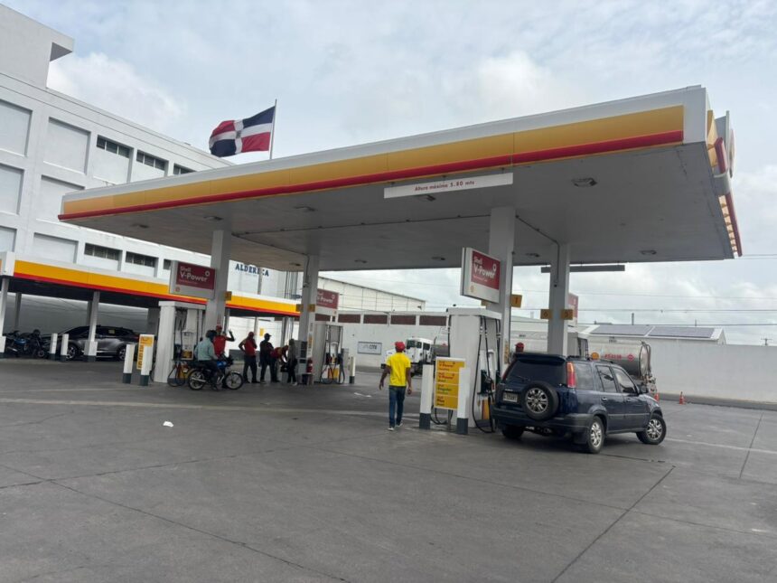 Users reject possible removal of card terminals at gas stations; they consider the measure harmful | De Último Minuto English