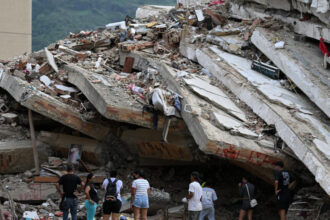 Death toll from earthquakes in Venezuela rises to 3,899 | De Último Minuto English