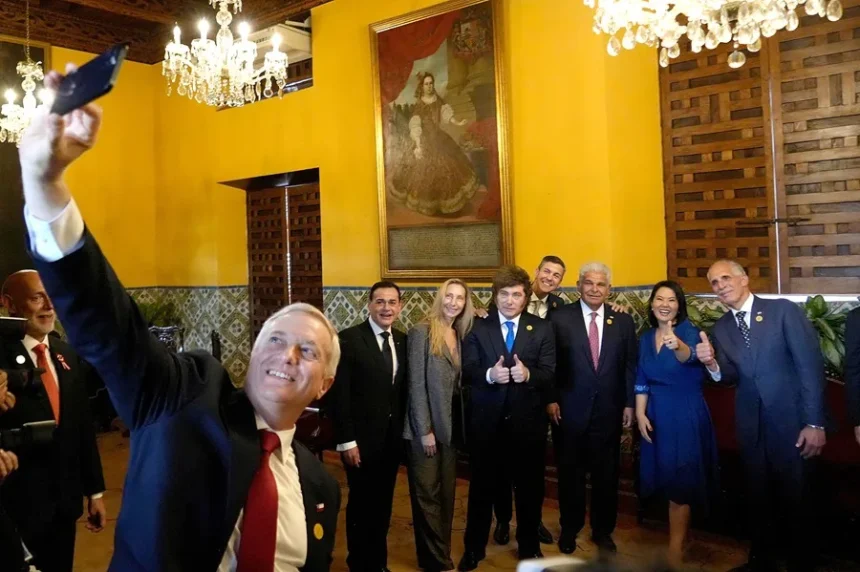 Keiko Fujimori strengthens cooperation with allies in the region within the framework of her inauguration as President of Peru | De Último Minuto English