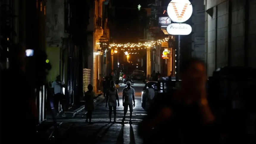 Cuba gradually restores electrical service after the second national blackout of the week | De Último Minuto English
