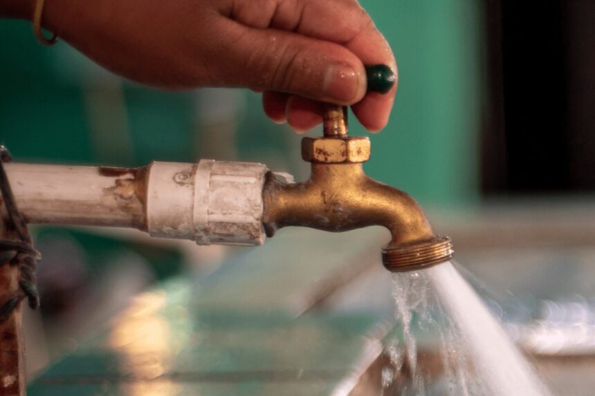 Indignation grows in Las Galeras over the alleged waste of drinking water | De Último Minuto English