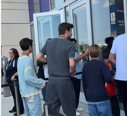 Gerard Piqué arrives at World Cup final with sons Milan and Sasha ahead of Shakira's halftime show