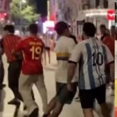 Fans from Argentina and Spain get into a fight in Madrid after the 2026 World Cup final | De Último Minuto English