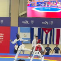 Dominican Wilfrido de la Cruz advances with authority to the taekwondo semifinals at Santo Domingo 2026 | De Último Minuto English